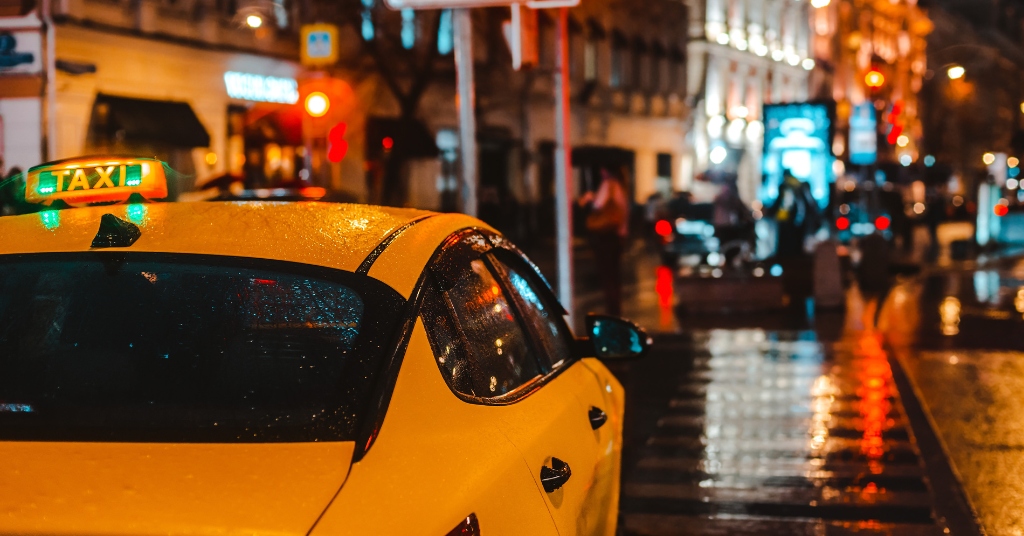 How Much is a Taxi From Dunfermline to Kinross in 2025?