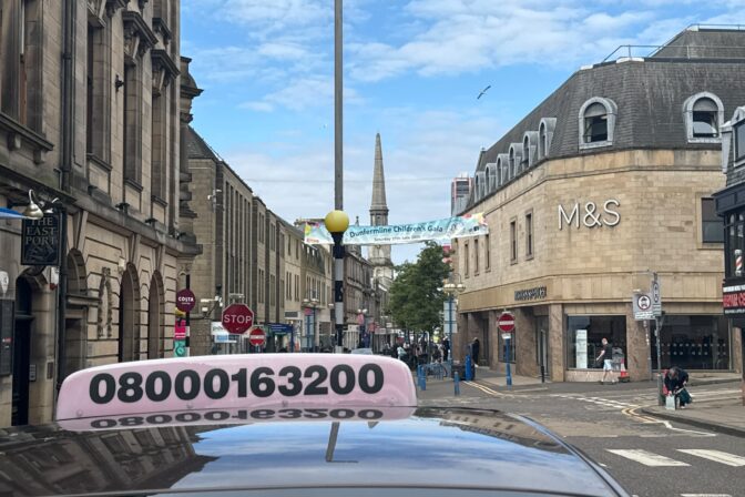 Taxi Near Kingsgate Shopping Centre, Dunfermline